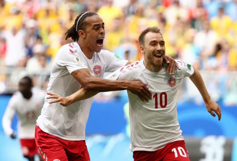 Christian Eriksen pour le Danemark contre l'Australie à la Coupe du monde 2018