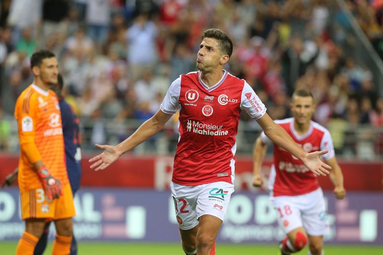 Pablo Chavarria lors de Reims - Lyon / 2e journée de Ligue 1