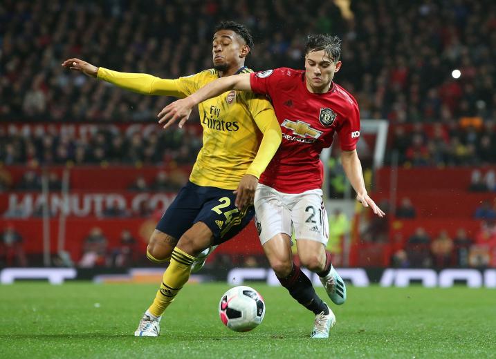 Daniel James et Reiss Nelson lors de Manchester United - Arsenal en Premier League le 30 septembre 2019