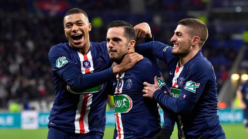 Kylian Mbappé, Pablo Sarabia et Marco Verratti célèbrent le but de l'Espagnol lors de OL-PSG en Coupe de France