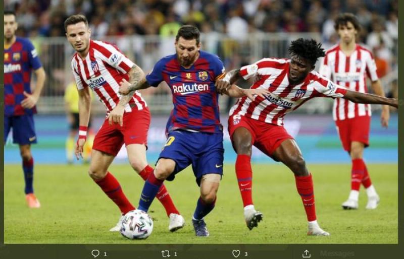 Aksi Lionel Messi (tengah) ketika Barcelona menghadapi Atletico Madrid.